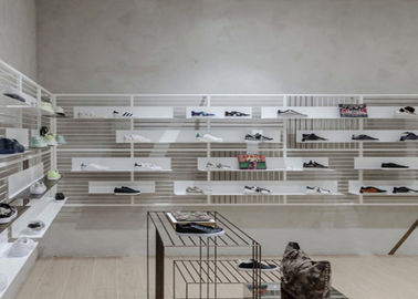 Ahorra la exhibición montada en la pared del zapato del espacio con fuerza de sustentación fuerte material del hierro proveedor